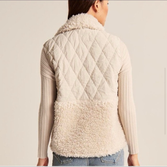 NWT Abercrombie Soft AF Vest - Picture 3 of 6